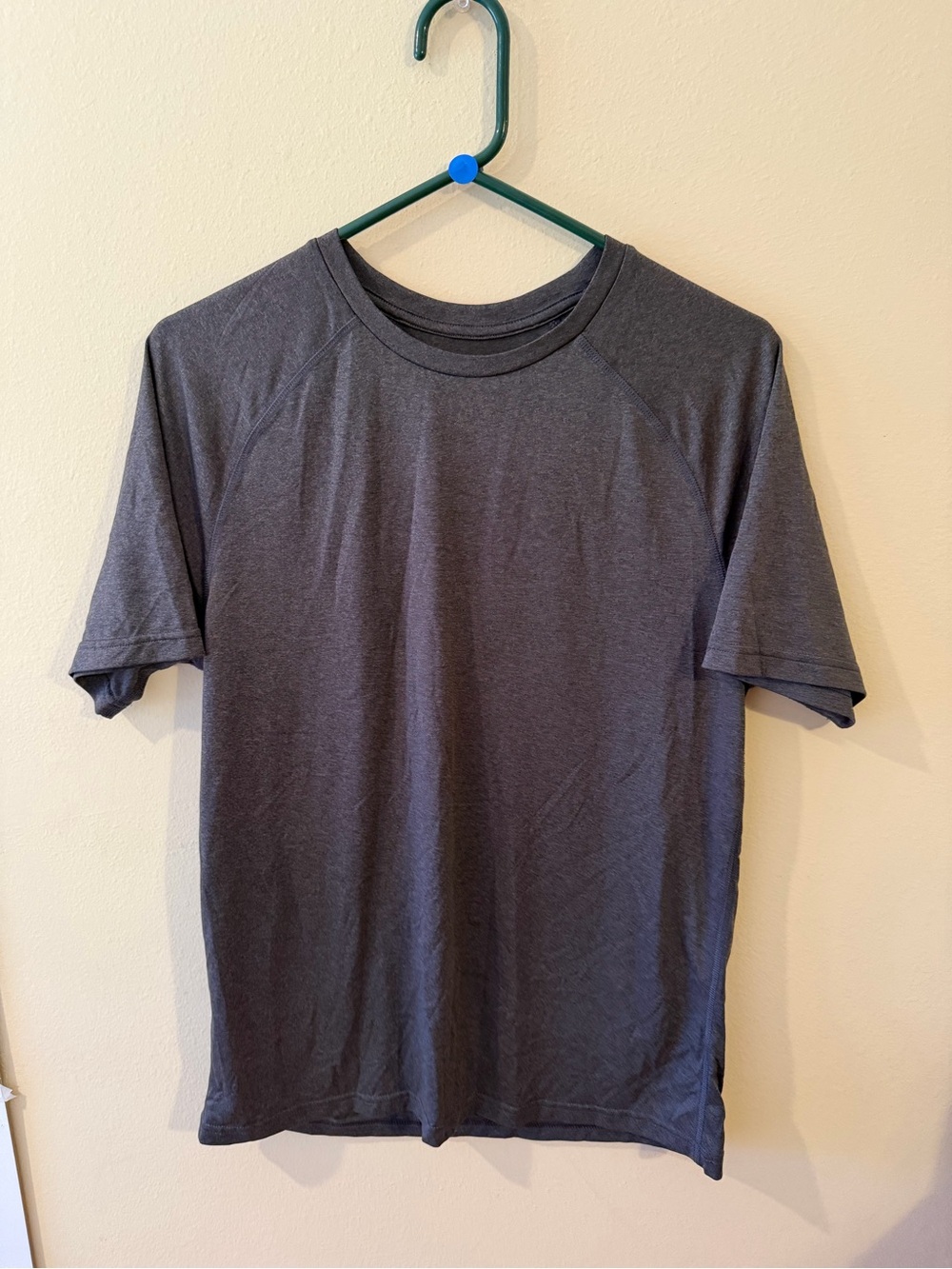 Champion Men's Short Sleeve Crew Tee in Charcoal Gray